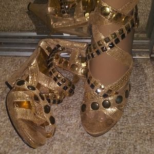 Wild Rose Shimmery Gold Strap Sandals Size 7.5